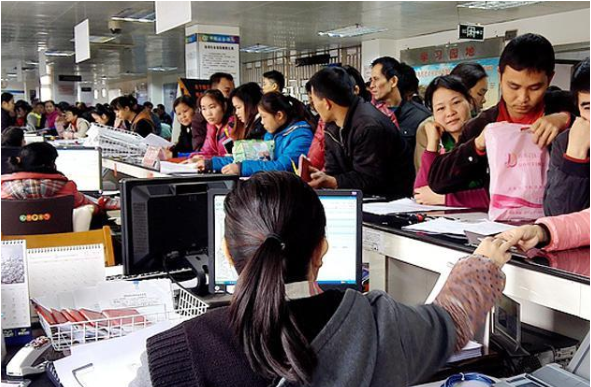 盘锦公积金离职封存后还可以提取出来吗？需要收费吗？